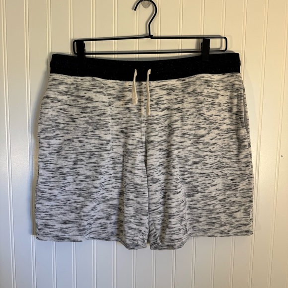 Chubbies Men’s The Nightcaps Lounge Soft Shorts Size Large 7” Inseam - Picture 3 of 16